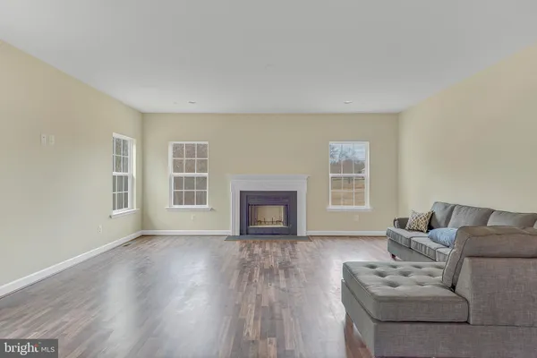 $599,900 | 19163 Porto Bello, Drayden, MD 20630