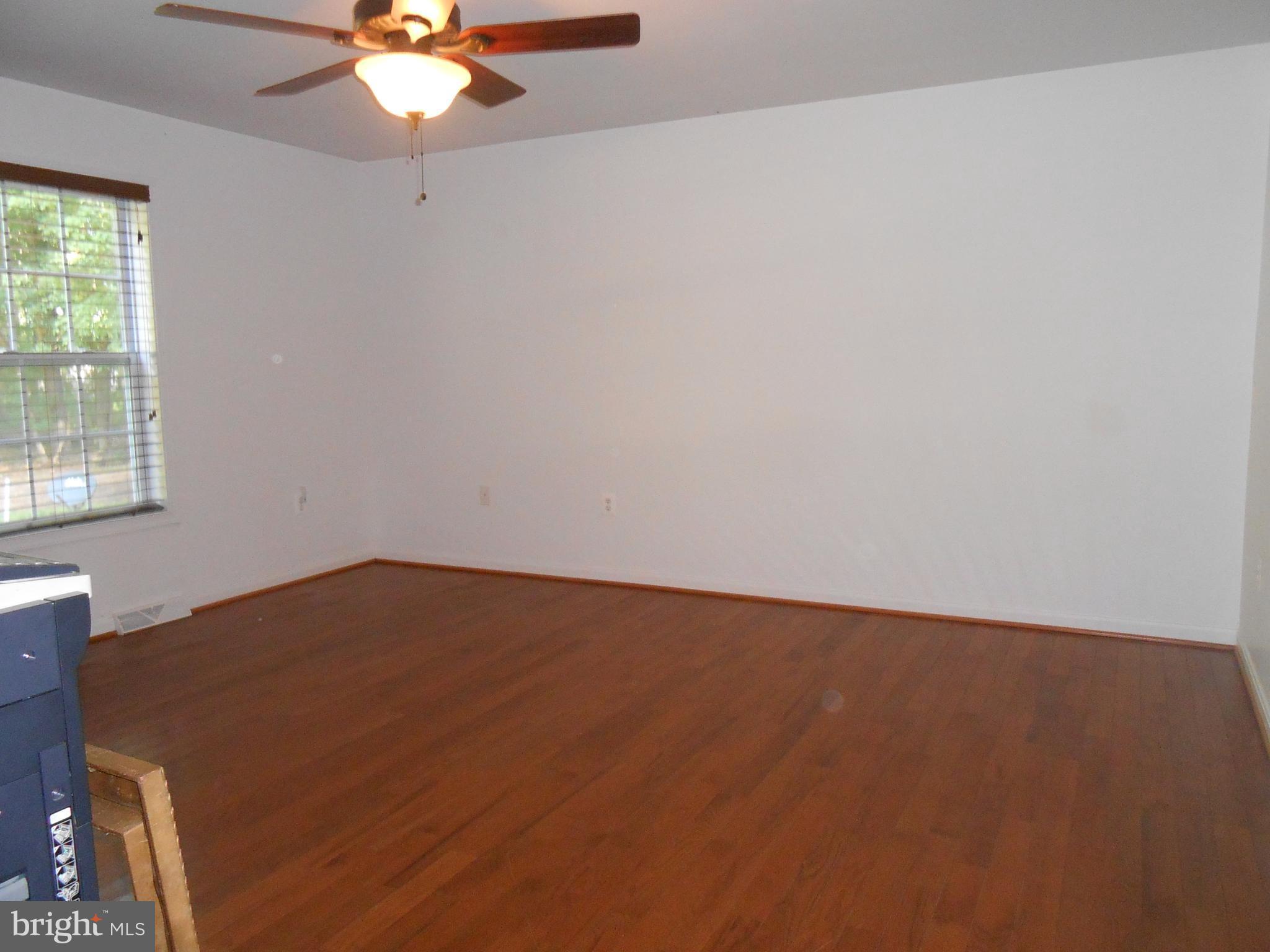 42118 White Point Beach Road Leonardtown, MD 20650 - Photo 10 of 12 Bath (Master)