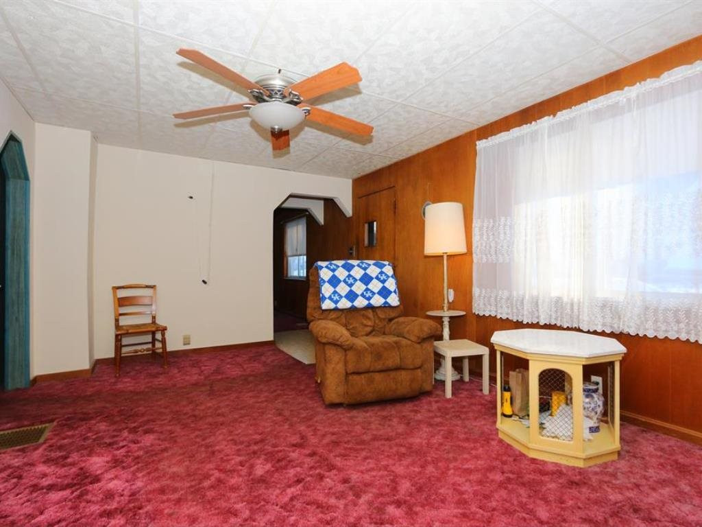 327 Riddle Place Newport, KY 41071 - Photo 4 of 24 Gallery Image 4