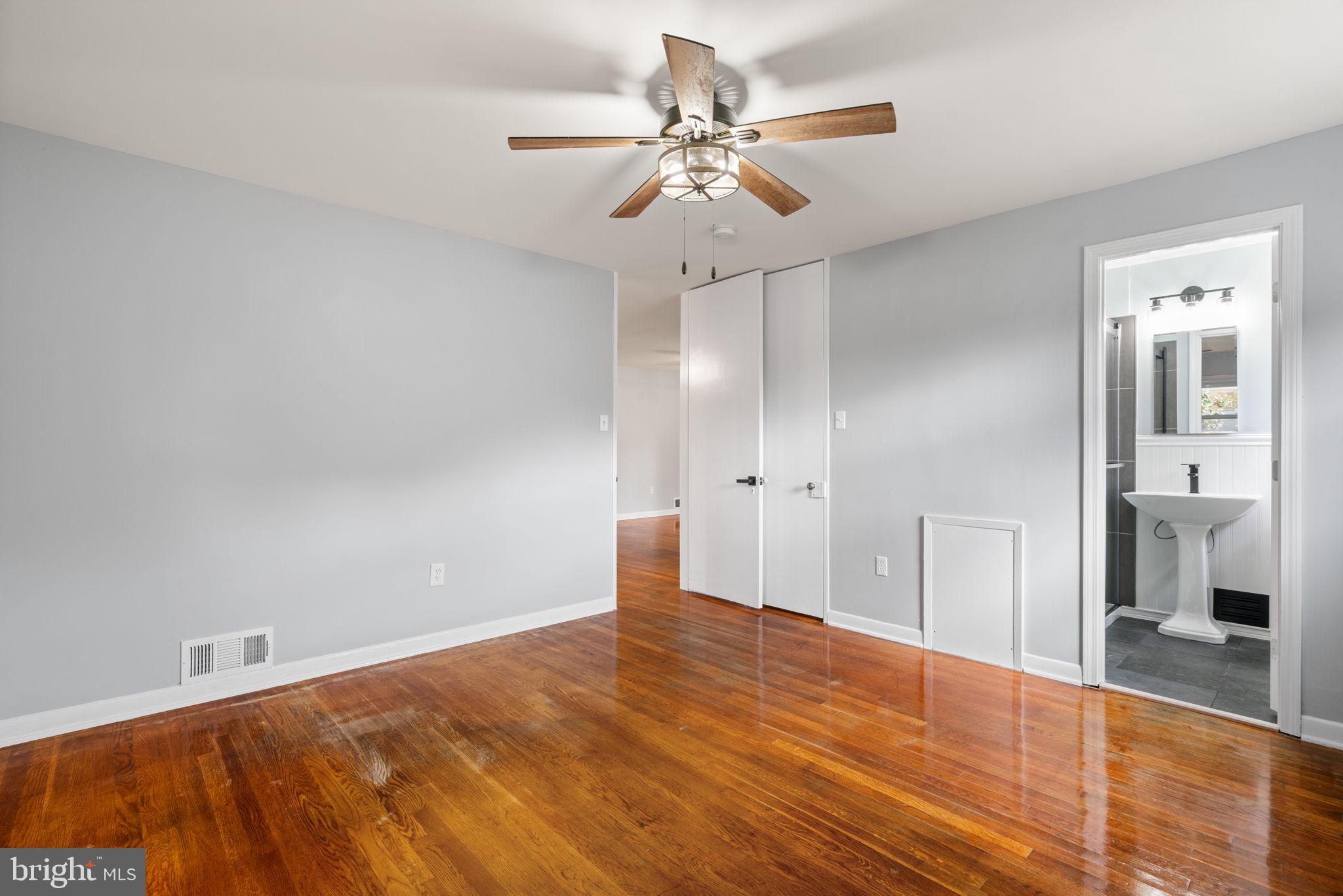 904 Hopton Road Woodbridge, VA 22191 - Photo 18 of 31 Gallery Image 18
