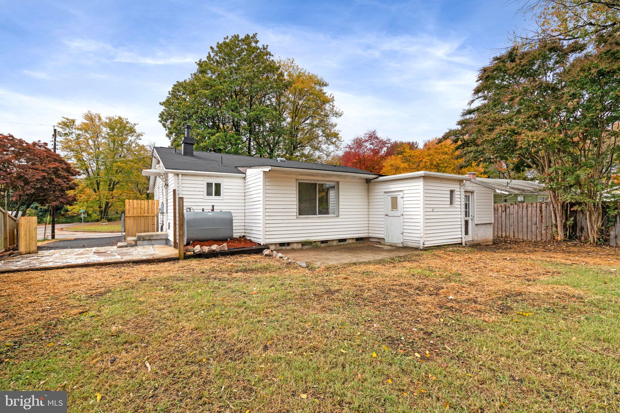 904 Hopton Road Woodbridge, VA 22191 - Photo 29 of 31 Gallery Image 29