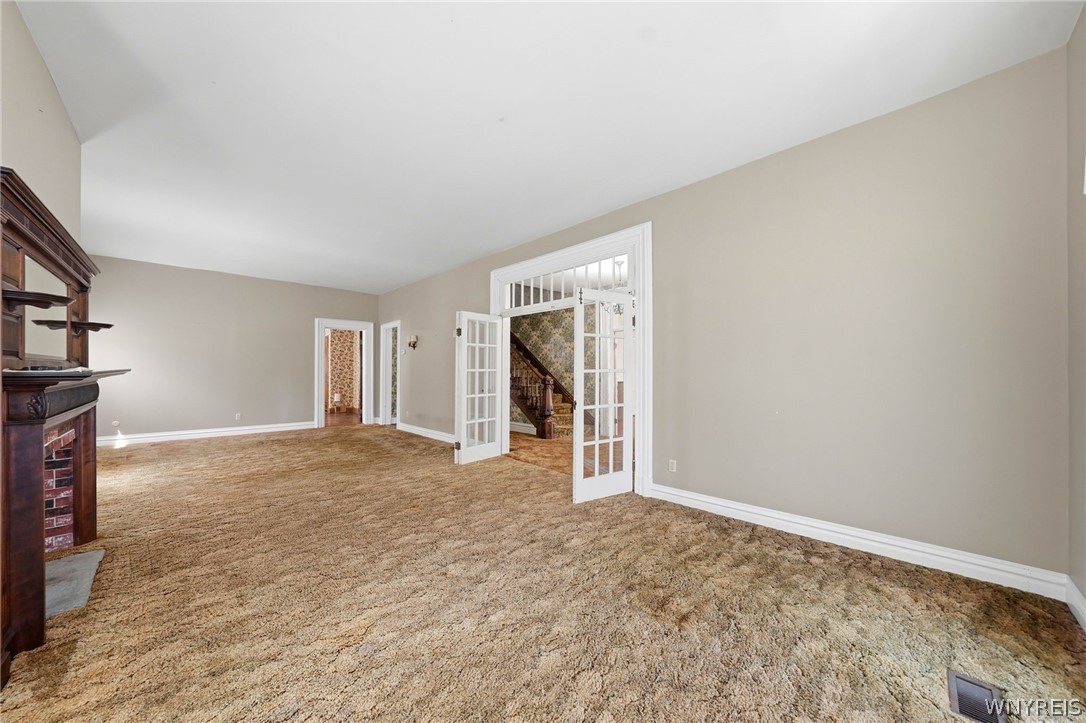11431 Hanover Road Hanover, NY 14062 - Photo 12 of 38 Living room