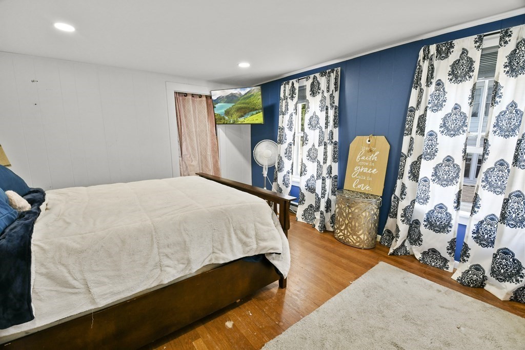 147 Broad Street Killingly, CT 06239 - Photo 14 of 32