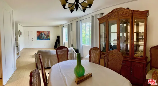 $489,000 | 18555 Collins Street, Unit C27, Tarzana, CA 91356