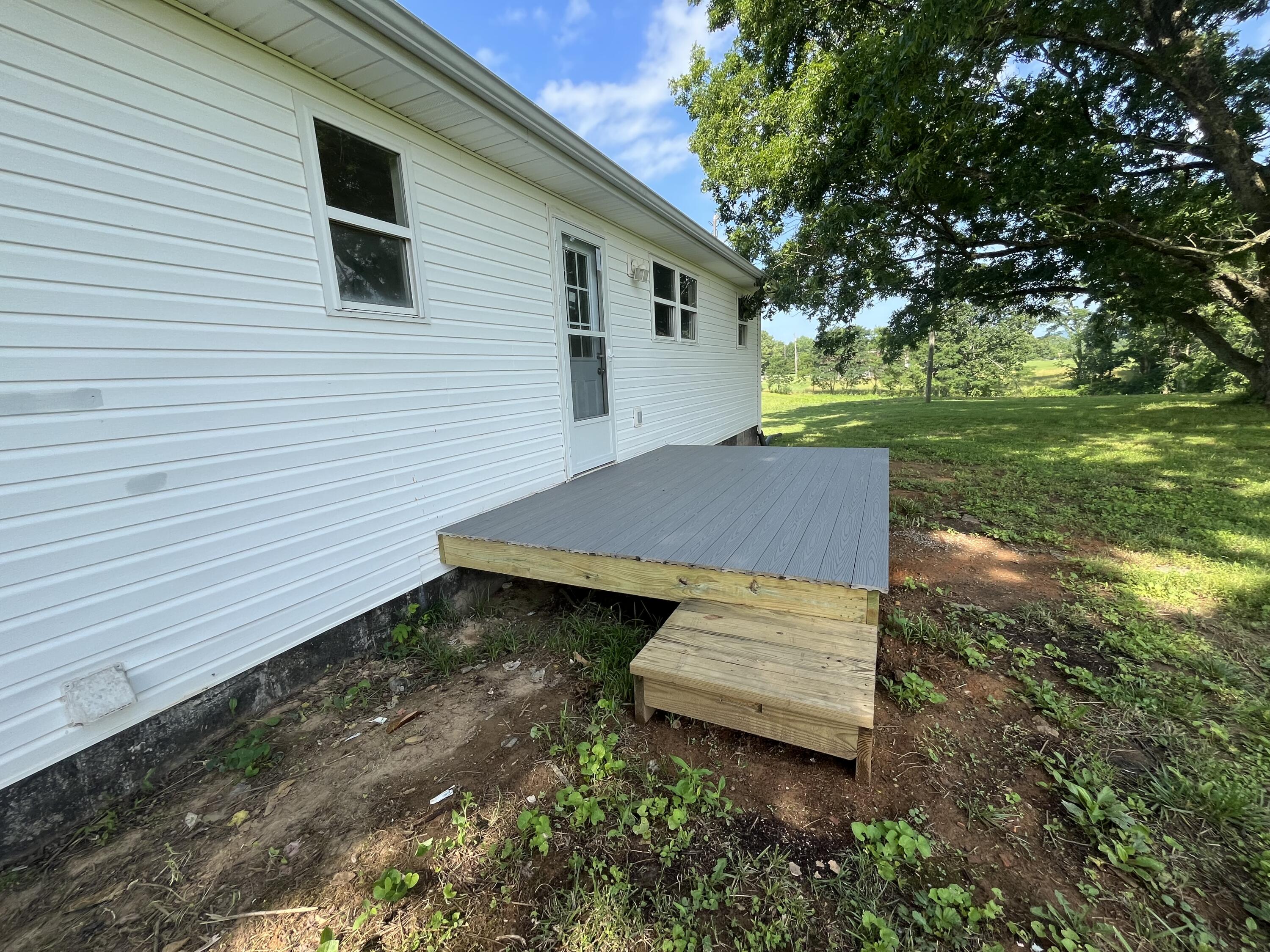 3824 Hickory Nut Road Nancy, KY 42544 - Photo 5 of 28 New deck