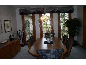 2802 Pointe Cove Road Bloomington, IN 47401 - Photo 9 of 16 Gallery Image 9