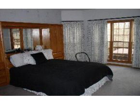 2802 Pointe Cove Road Bloomington, IN 47401 - Photo 10 of 16 Gallery Image 10