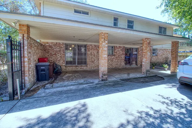 a view of a living room