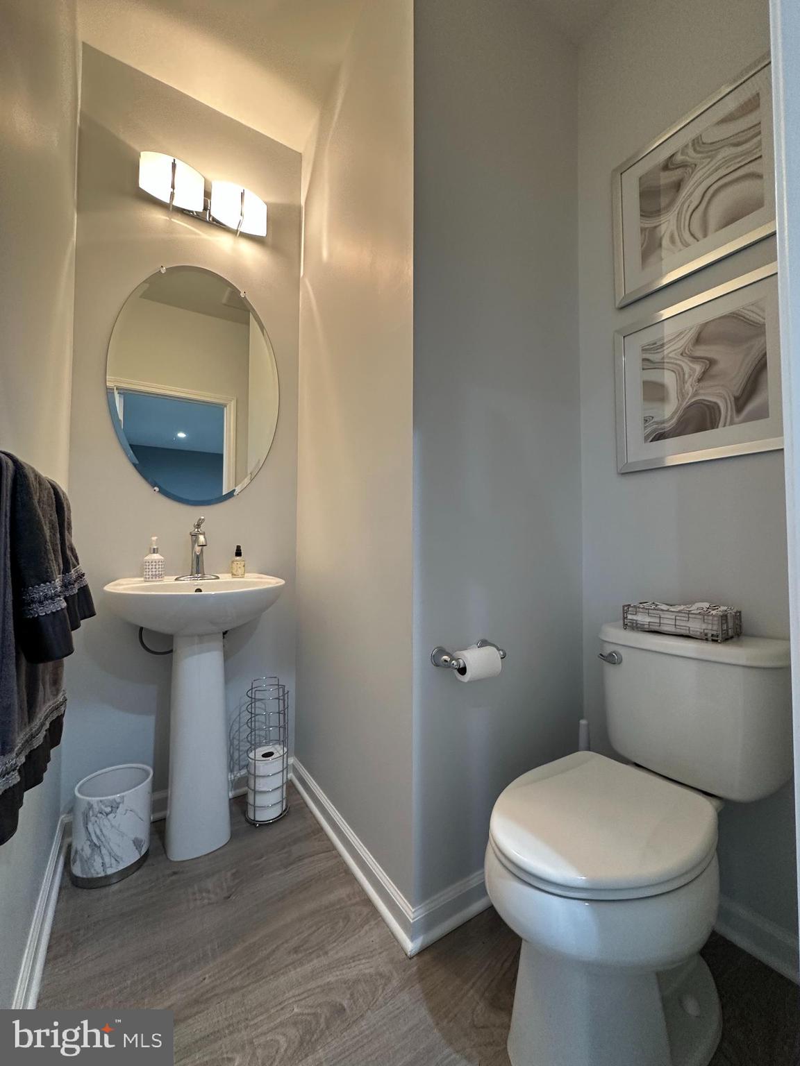 20 Canter Place Chesterfield, NJ 08515 - Photo 12 of 31 a bathroom with a toilet sink and mirror