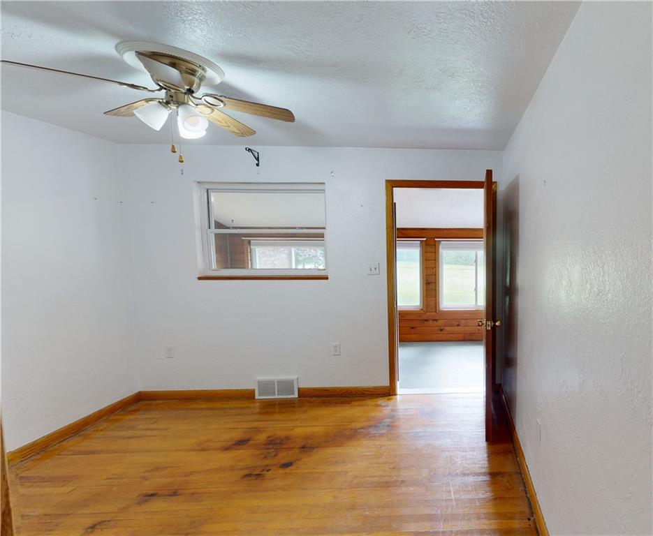 3141 Oneida Valley Road Hilliards, PA 16040 - Photo 12 of 40 Gallery Image 12