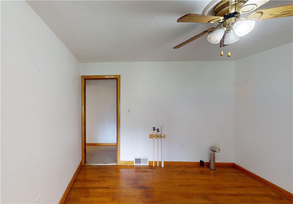 3141 Oneida Valley Road Hilliards, PA 16040 - Photo 14 of 40 Gallery Image 14