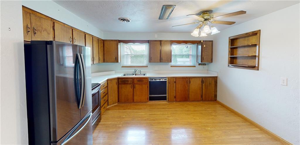 3141 Oneida Valley Road Hilliards, PA 16040 - Photo 10 of 40 Gallery Image 10