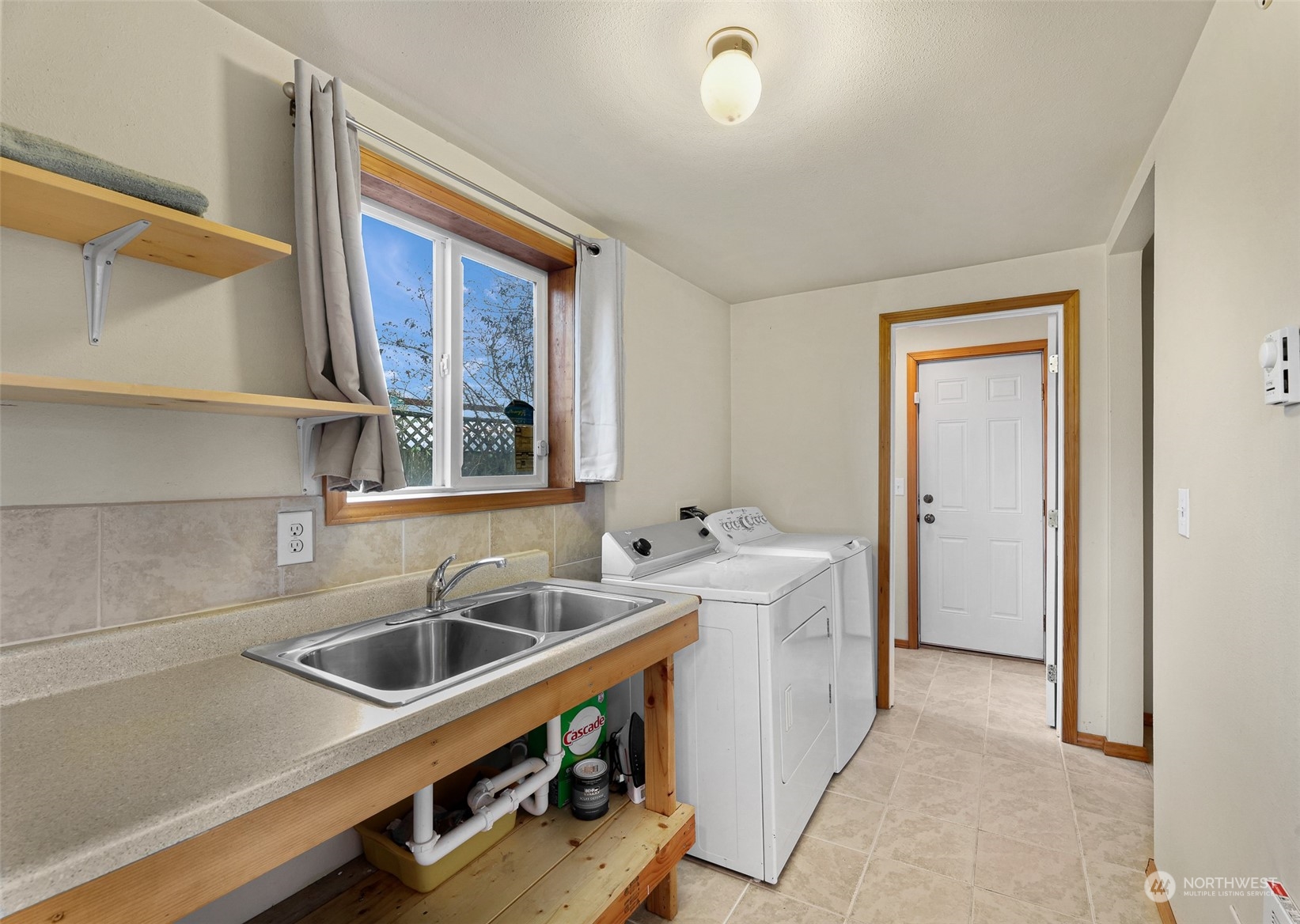 19017 Cook Road Burlington, WA 98233 - Photo 22 of 36 Gallery Image 22