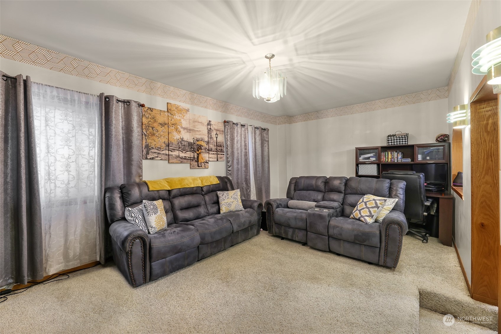 19017 Cook Road Burlington, WA 98233 - Photo 6 of 36 Gallery Image 6