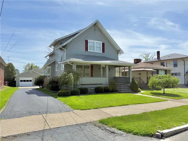 $149,900 | 212 East Meyer Avenue, New Castle, PA 16105