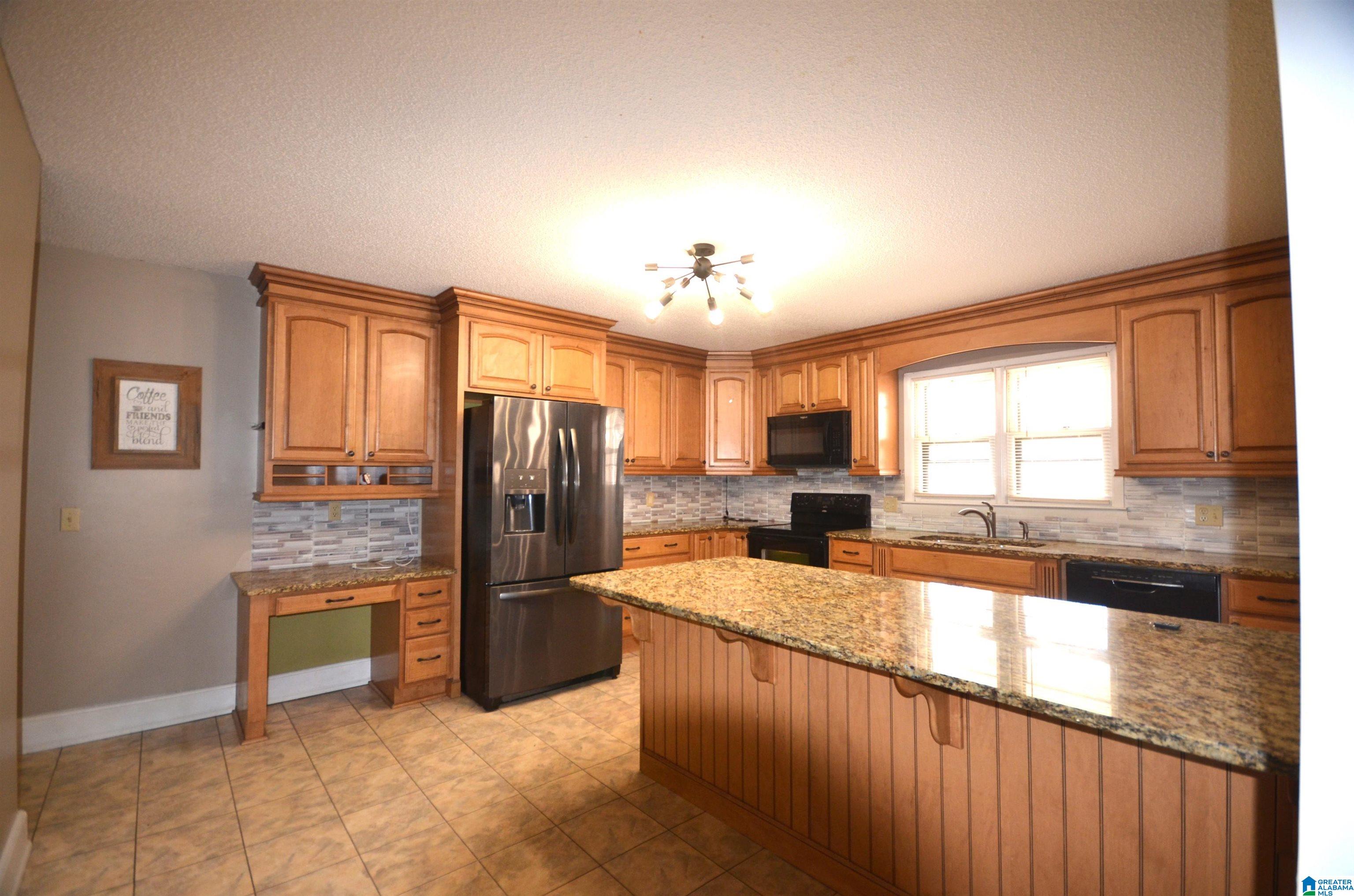 1918 Oakleaf Lane Arab, AL 35016 - Photo 7 of 32