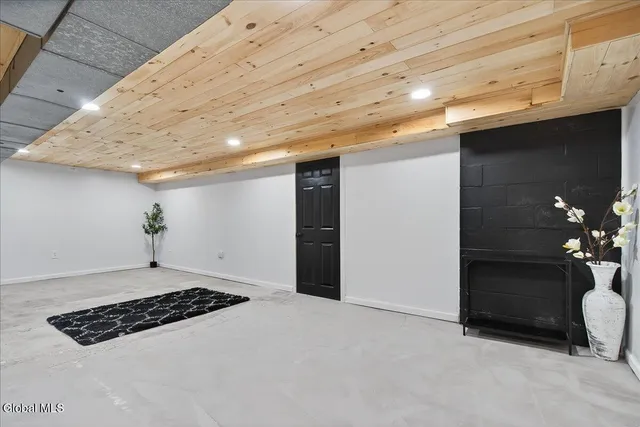 $318,000 | 4 Sunset View Avenue, Brunswick, NY 12180