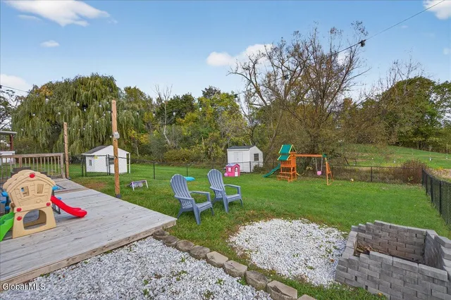 $318,000 | 4 Sunset View Avenue, Brunswick, NY 12180