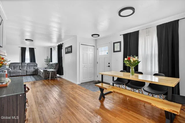 $318,000 | 4 Sunset View Avenue, Brunswick, NY 12180