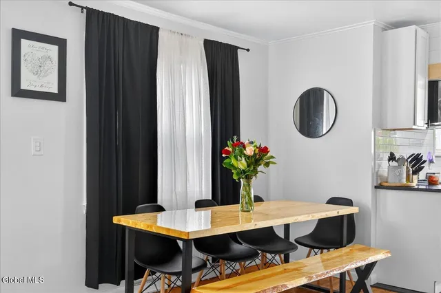 $318,000 | 4 Sunset View Avenue, Brunswick, NY 12180