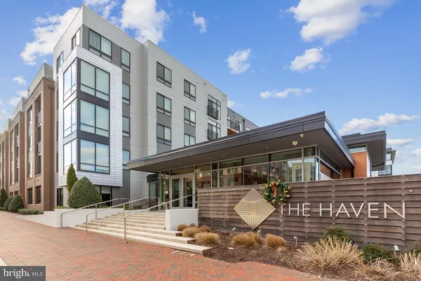 $355,000 | 145 Riverhaven Drive, Unit 358, Oxon Hill, MD 20745