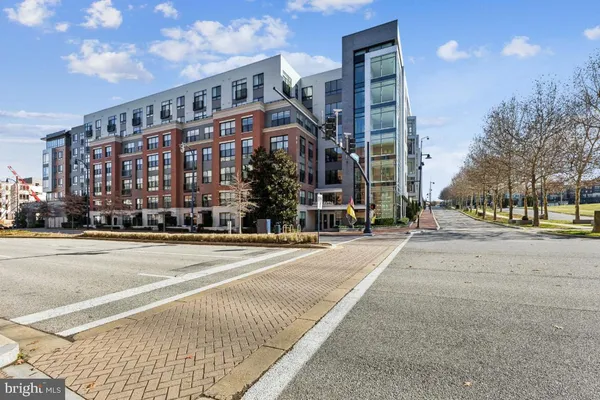 $355,000 | 145 Riverhaven Drive, Unit 358, Oxon Hill, MD 20745