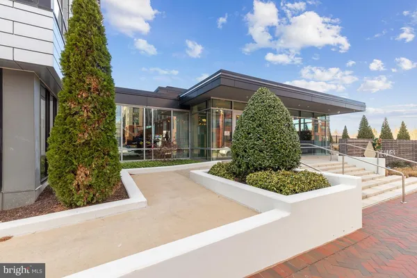 $355,000 | 145 Riverhaven Drive, Unit 358, Oxon Hill, MD 20745
