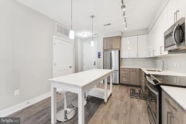 $355,000 | 145 Riverhaven Drive, Unit 358, Oxon Hill, MD 20745