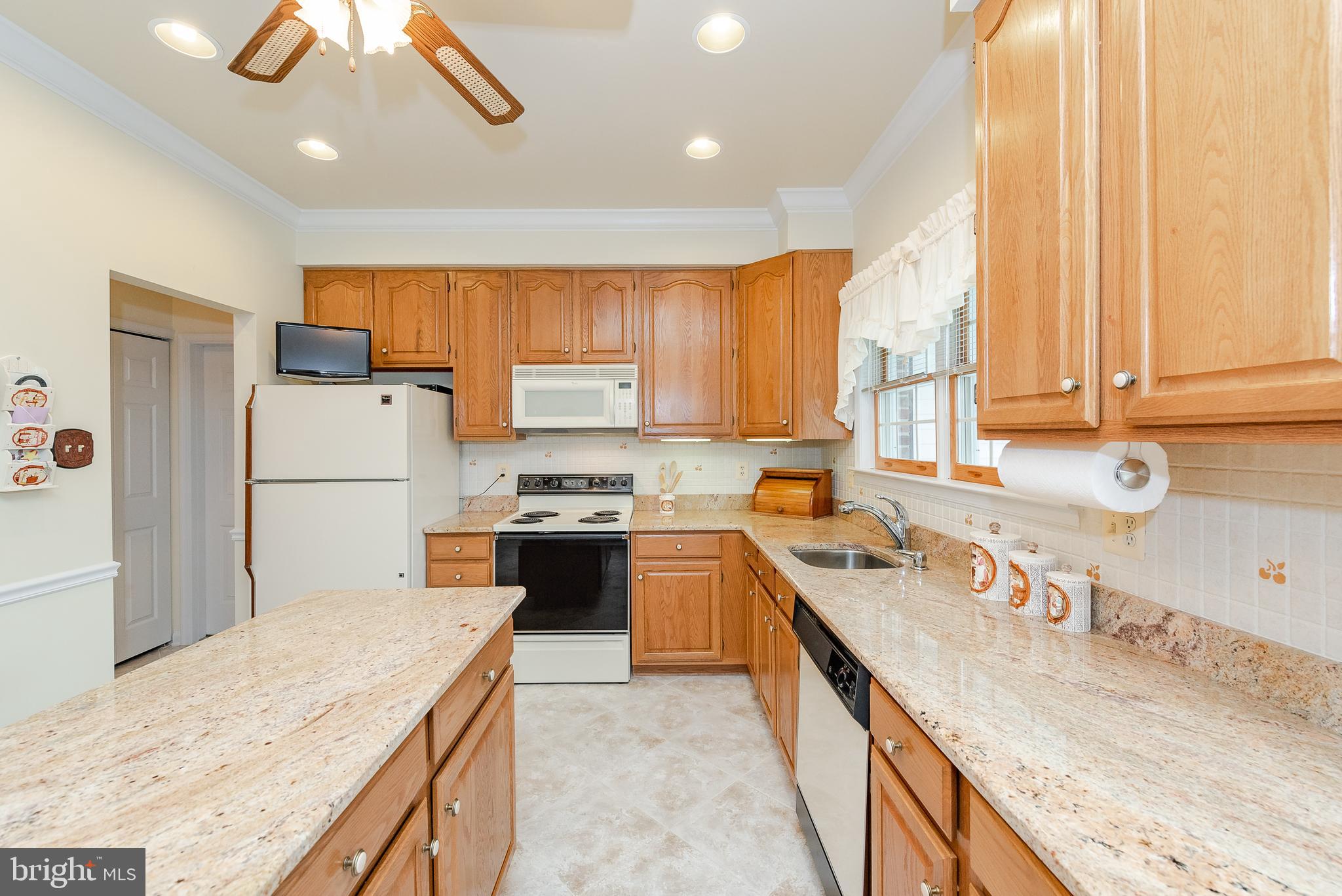 4923 Carroll Manor Road Baldwin, MD 21013 - Photo 4 of 35 Kitchen
