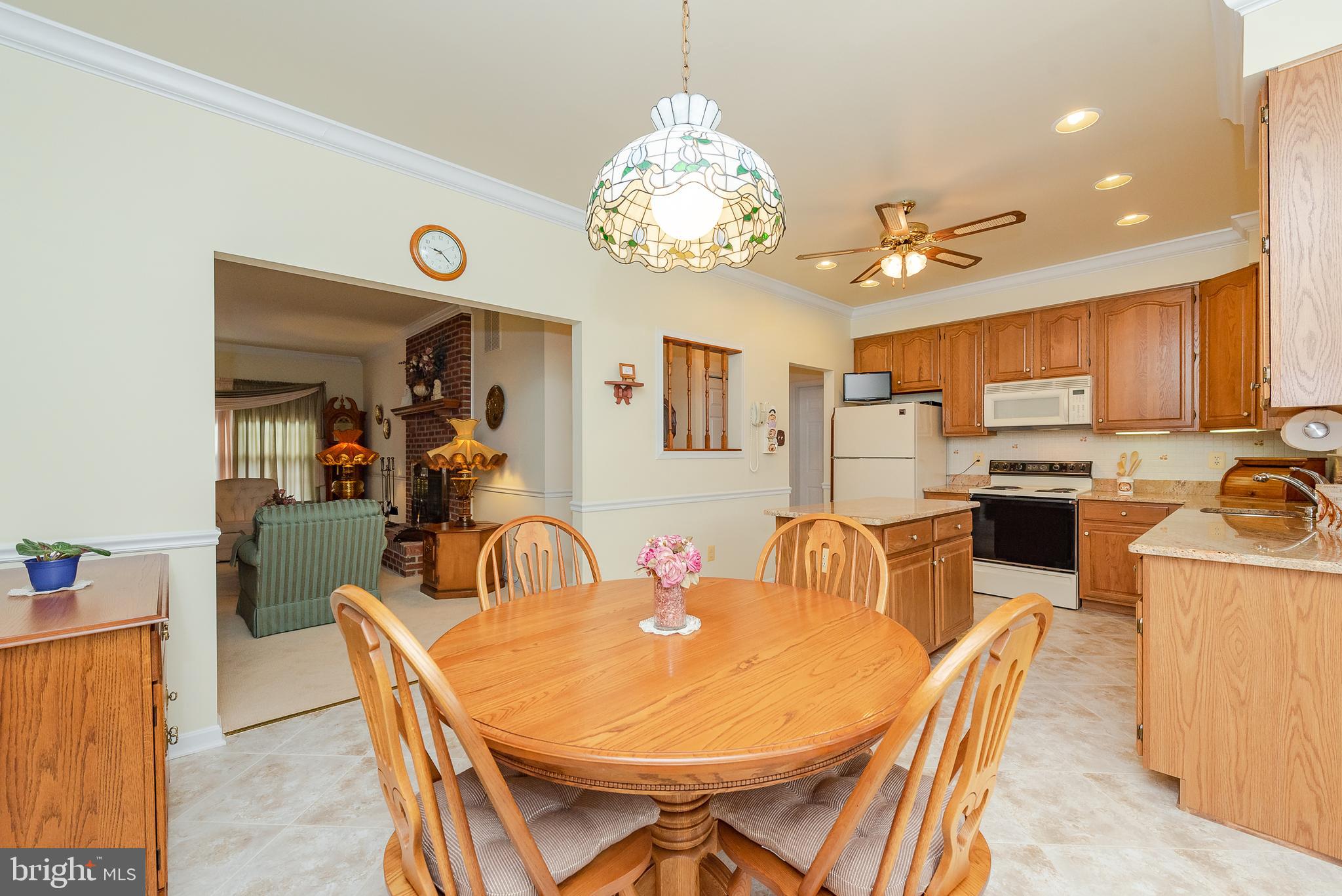 4923 Carroll Manor Road Baldwin, MD 21013 - Photo 6 of 35 Kitchen/Dining Room Combo