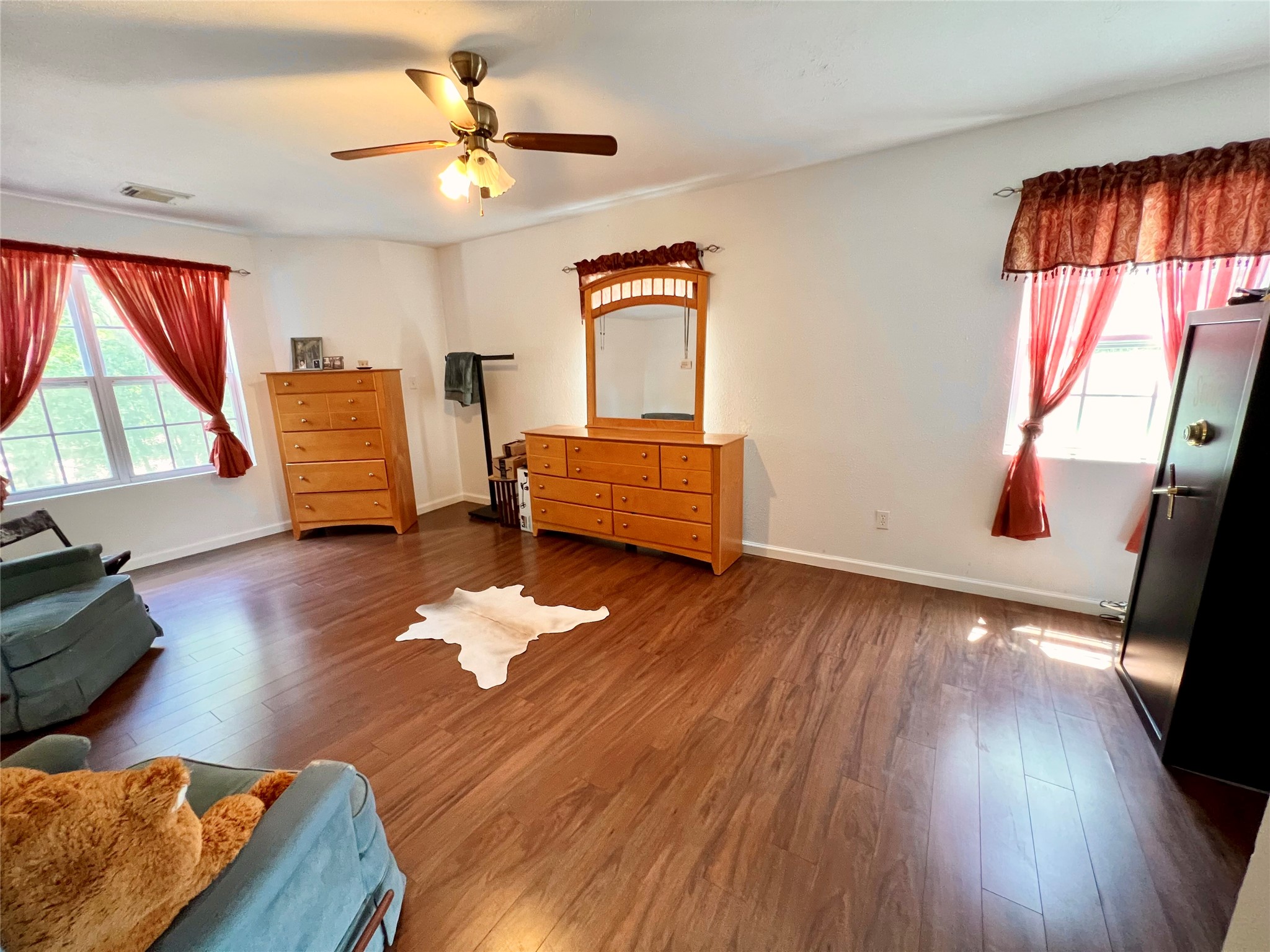 39425 Donigan Road Brookshire, TX 77423 - Photo 17 of 32 Primary bedroom