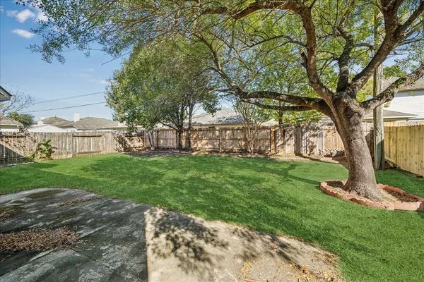 $425,000 | 17610 Forest Haven Trail, Tomball, TX 77375