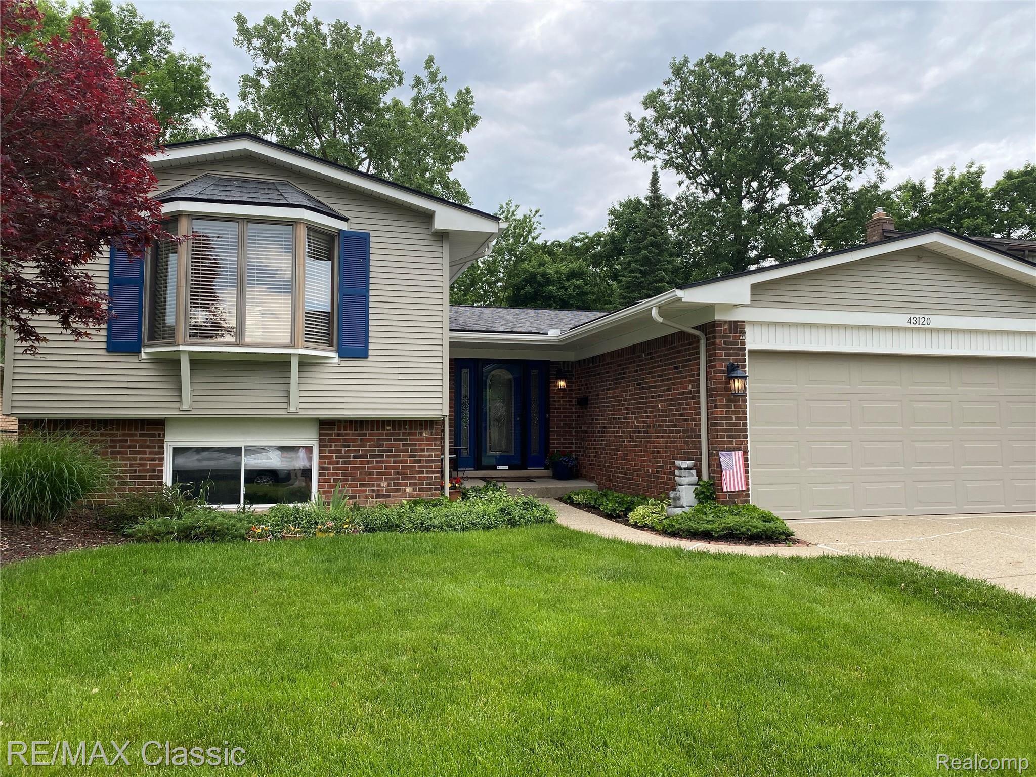 43120 Hanford Road Canton, MI 48187 - Photo 1 of 82 WeWfhUvVQNKdMpjzHthexA.jpg