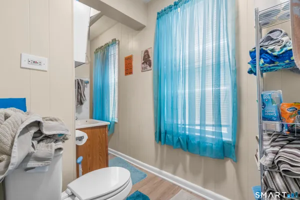 $500,000 | 97 Pleasant Street, Enfield, CT 06082