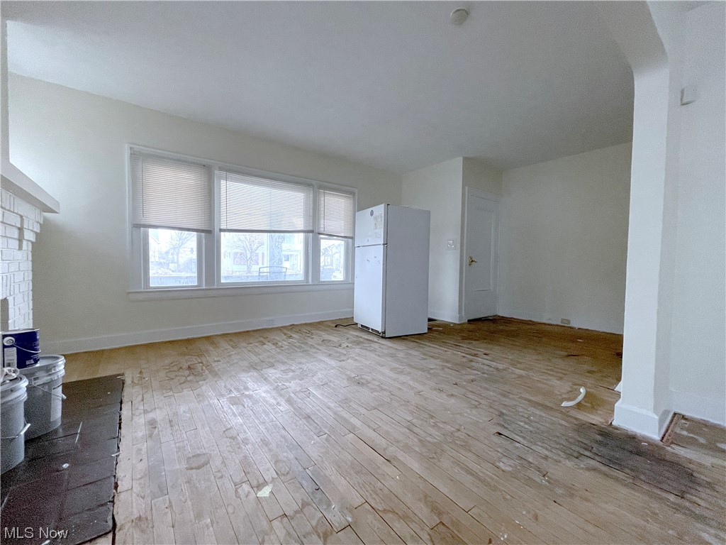 1605 Hillcrest Road Cleveland, OH 44118 - Photo 4 of 16 View of hardwood floored living room