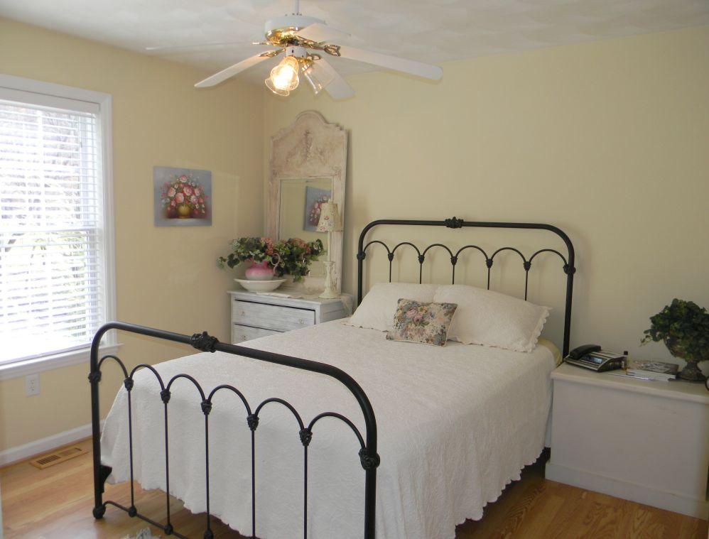 1461 Archway Road Blue Ridge, VA 24064 - Photo 16 of 32 Bedroom 2