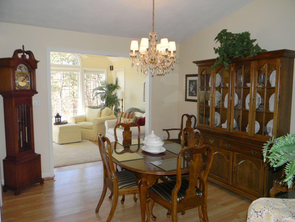 1461 Archway Road Blue Ridge, VA 24064 - Photo 9 of 32 Dining Area