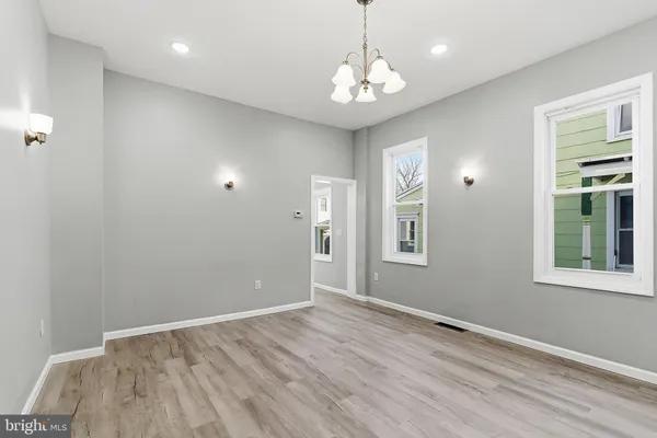 $349,900 | 217 West Union Street, Burlington, NJ 08016