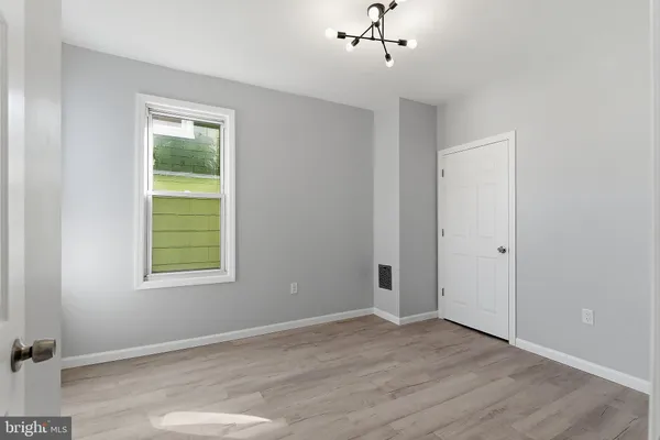 $349,900 | 217 West Union Street, Burlington, NJ 08016