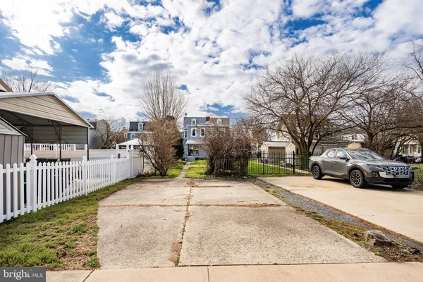 $349,900 | 217 West Union Street, Burlington, NJ 08016