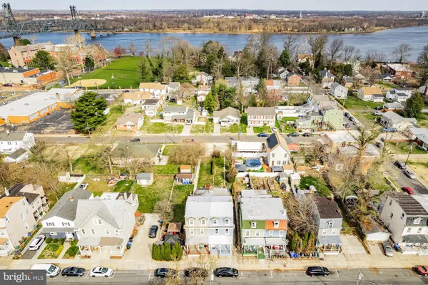 $349,900 | 217 West Union Street, Burlington, NJ 08016