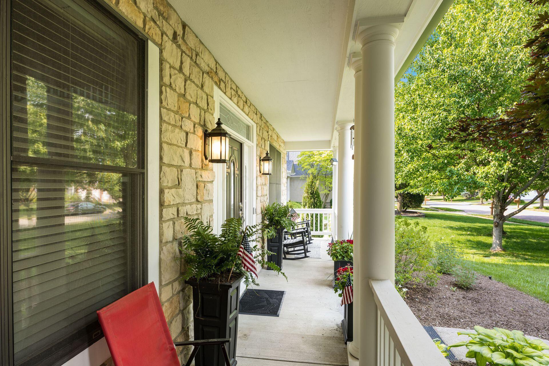 5417 Limestone Ridge Drive Dublin, OH 43016 - Photo 4 of 51 008_51daf2fd_j limestone 006