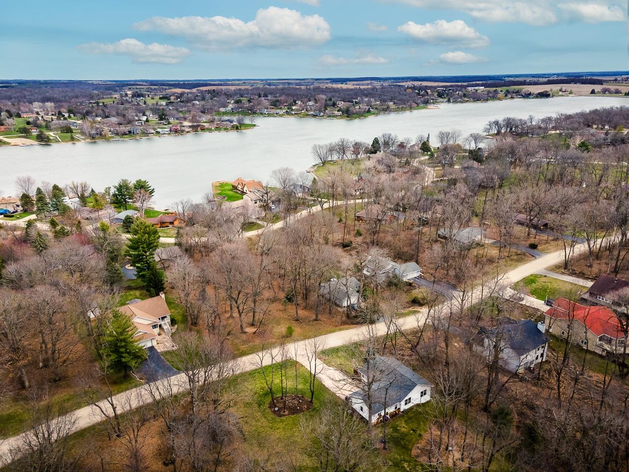 643 Knollwood Road Davis, IL 61019 - Photo 26 of 26 a view of a city and lake view