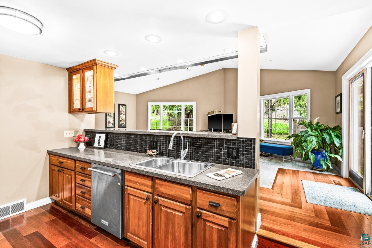 1904 Hartley Road Duluth, MN 55803 - Photo 11 of 58