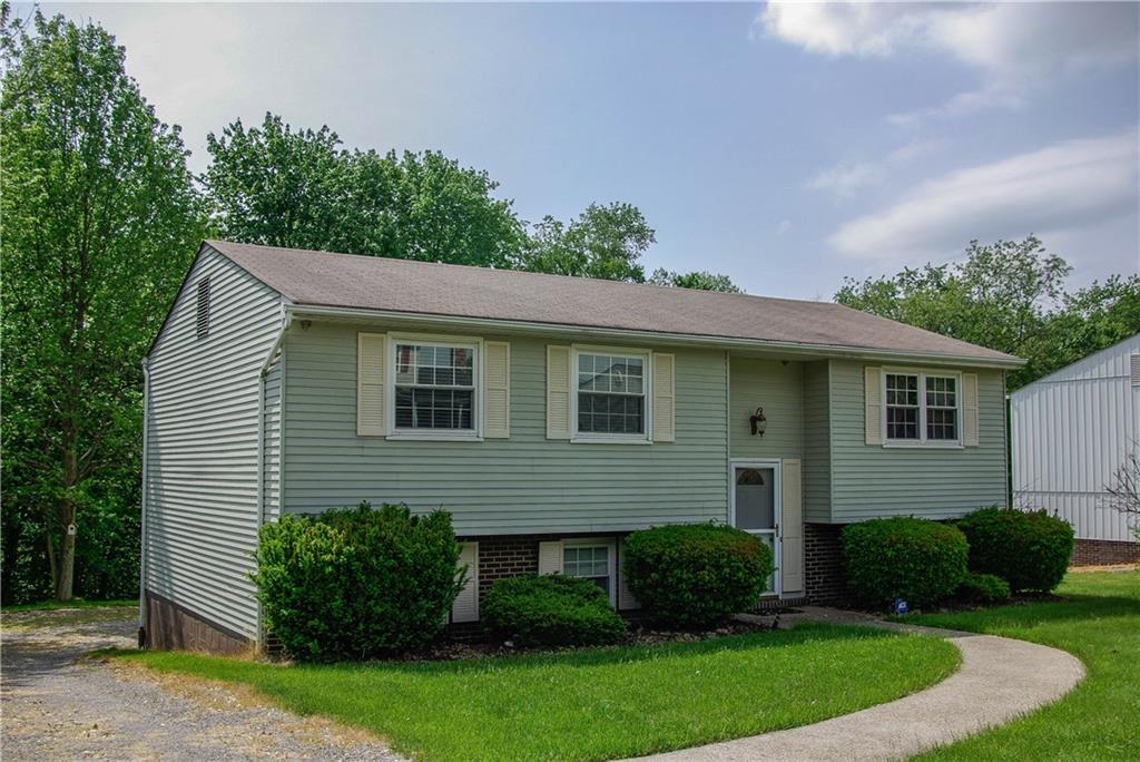 560 Moon Ridge Circle Economy, PA 15042 - Photo 1 of 14 Gallery Image 1