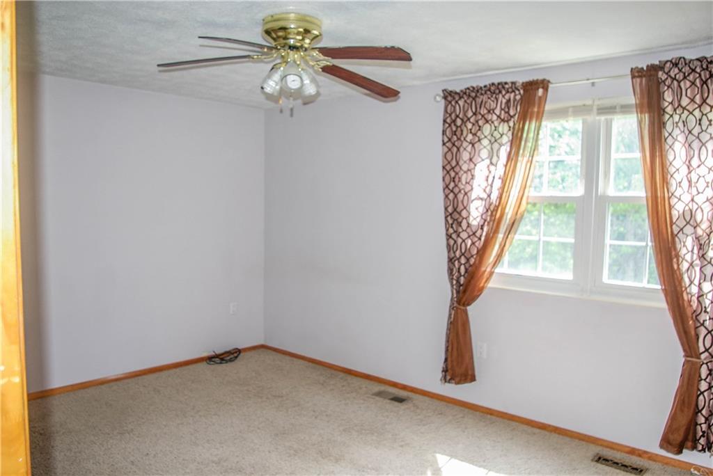 560 Moon Ridge Circle Economy, PA 15042 - Photo 7 of 14 Gallery Image 7