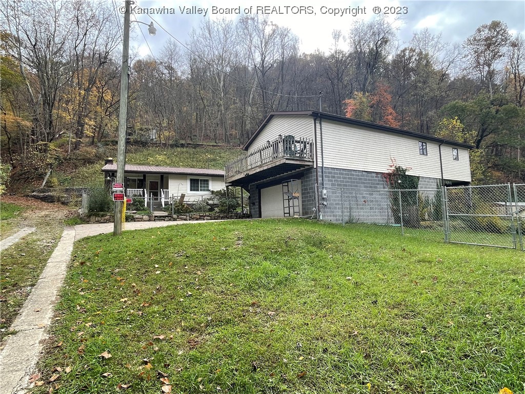 270 Dry Branch Road Charleston, WV 25312 - Photo 3 of 24 Gallery Image 3