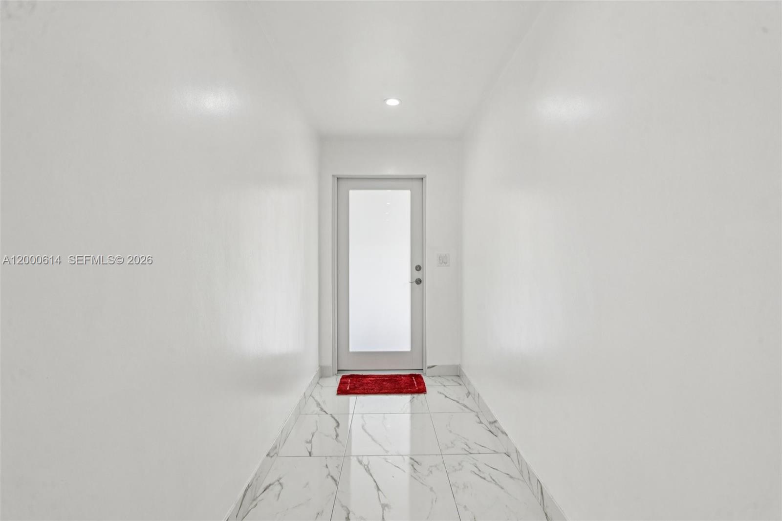 1900 Southwest 87th Court Miami, FL 33165 - Photo 15 of 44