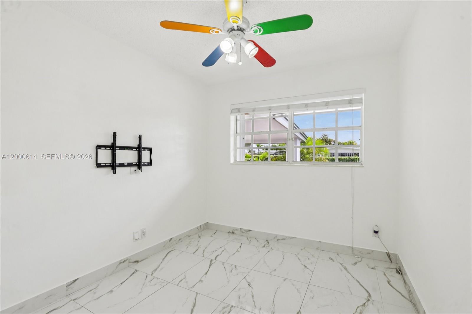 1900 Southwest 87th Court Miami, FL 33165 - Photo 18 of 44