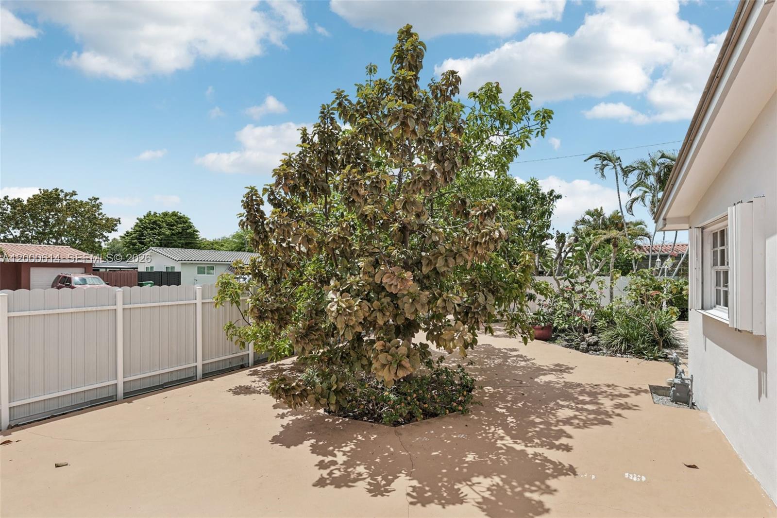 1900 Southwest 87th Court Miami, FL 33165 - Photo 37 of 44